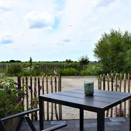 Hartenlust De Boomgaard 3* 博德赫拉芬